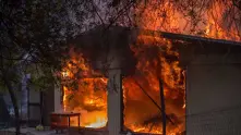 Пожарите в Калифорния напредват към Санта Барбара