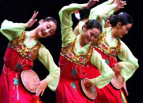 Пхенян праща танцьори и отбор по таекуондо на Олимпиадата