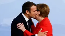 Френска кметица на бунт срещу целуването за поздрав