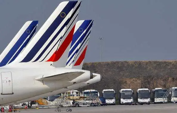 Самолет на  Air France се приземи извънредно в Парагвай. Няма ранени
