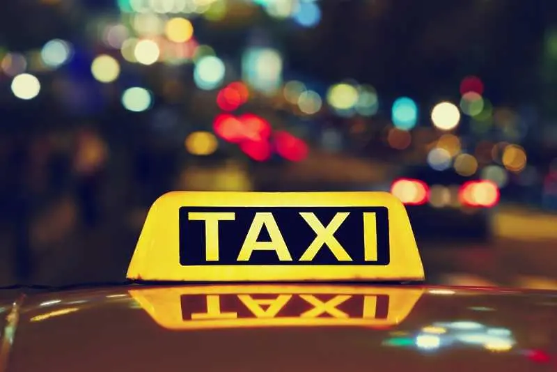 Криза с таксиметровите коли в София