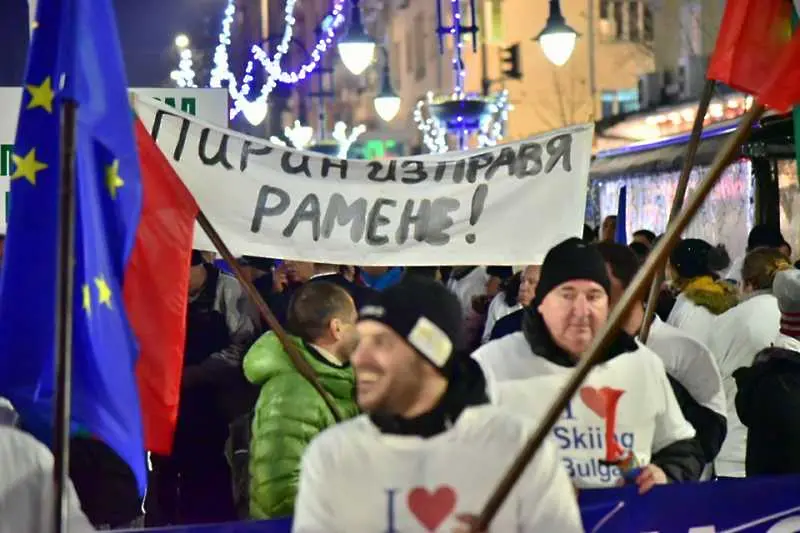 Протестите в София в снимки