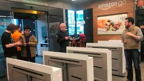 Amazon отвори първия супермаркет без каси