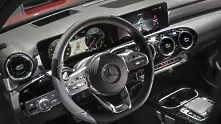 Новата мултимедийна система на Mercedes MBUX е разработена в България