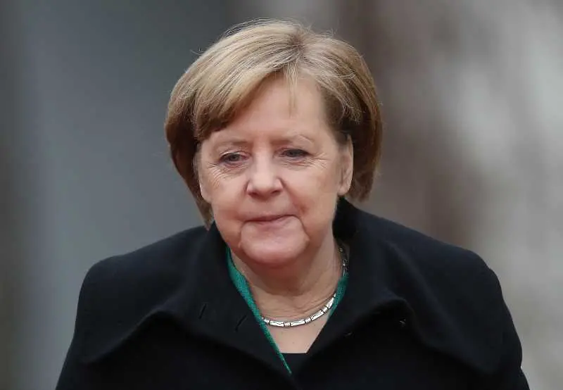 Подновиха преговорите за съставяне на правителство в Германия