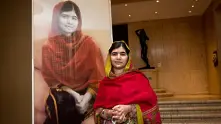 Малала Юсуфзай се върна в Пакистан за пръв път след 6 г.