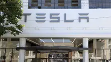 Tesla временно спира производството на Model 3