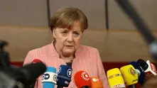 Меркел: Германия няма да участва във военни действия срещу Сирия
