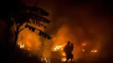 Най-малко 10 загинали при пожар в петролен кладенец в Индонезия