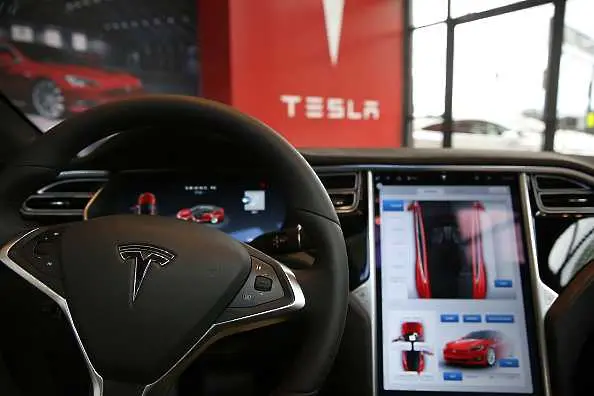 Нова рекордна загуба за Tesla през първото тримесечие