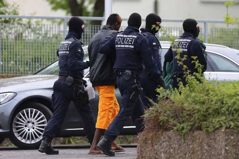 Полициейска акция в Германия след неуспешна депортация 