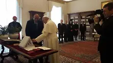 Борисов покани папата у нас (снимки и видео)