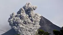 Изригна най-активният вулкан в Индонезия 