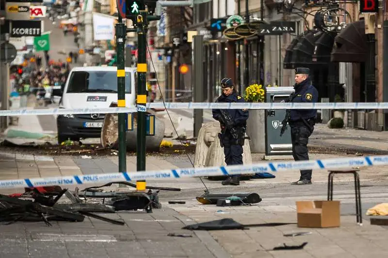 Осъдиха на доживотен затвор извършителят на нападението с камион в Стокхолм