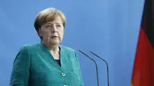 Меркел търси компромис с Франция за реформата на Еврозоната