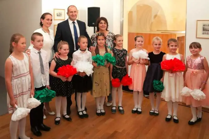 Президентът оцени високо българската общност в Словакия