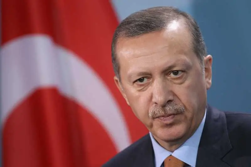 Турция издаде указ, разширяващ правомощията на президента