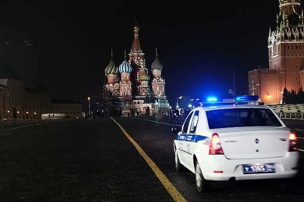 Такси се вряза в пешеходци в Москва