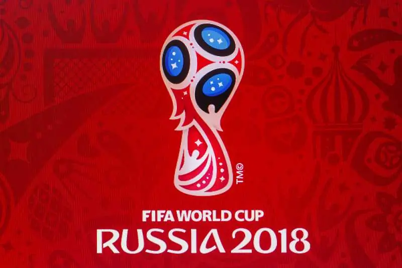 Уругвай победи Русия с 3:0 и спечели група А на Световното по футбол
