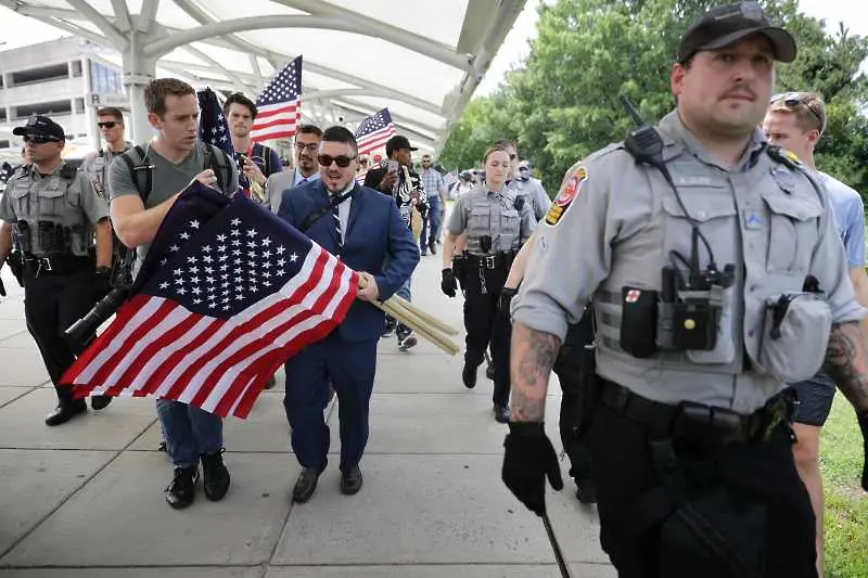 Един арестуван при шествие на бели националисти във Вашингтон