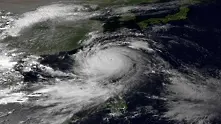 Японските власти призовават за евакуация заради мощен тайфун