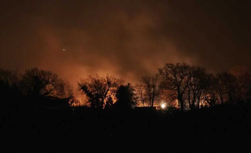 Огнената стихия в горите на Швеция продължава