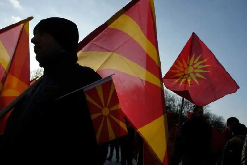 Македонците гласуват на референдум за новото име на 30 септември