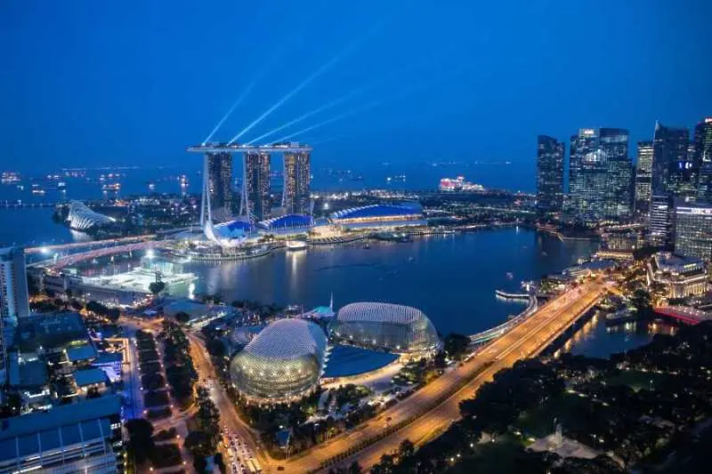 Сингапур изпробва системи за сканиране на ириса на граничните си пунктове