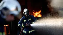Италия и Румъния пращат самолети за борба с пожарите в Гърция