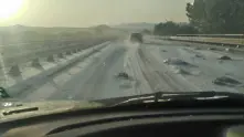 Камион изсипа брашно по магистрала Хемус край Провадия