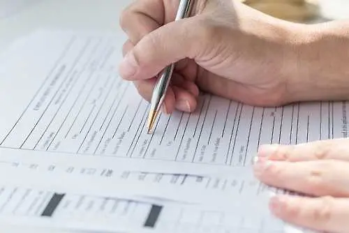 Общински съветник внася подписка срещу травеститите и хамалите в София