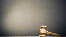 Съдът постанови: Складовете в Карнобат отварят до 24 часа