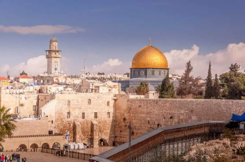 Чехия обмисля да премести посолството си в Израел в Ерусалим