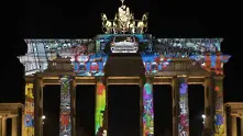 Магнетично светлинно шоу обгърна Берлин