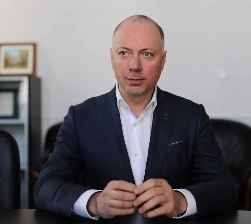 Нов министър спира процедурата за концесия на летище Пловдив
