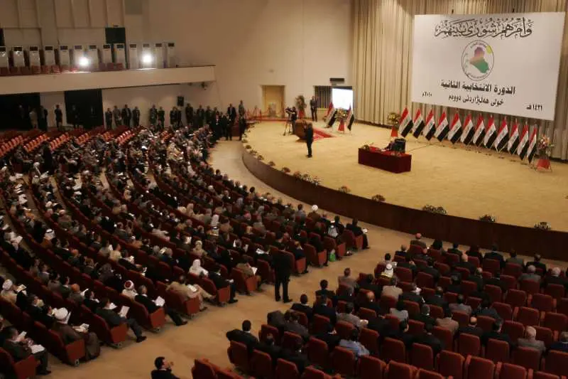 Премиерът на Ирак официално встъпи в длъжност
