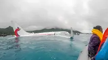 Самолет кацна аварийно в Микронезия