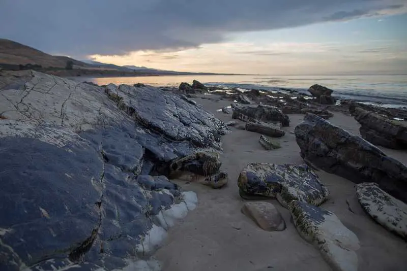 Петролен разлив замърси плажове в Южна Франция