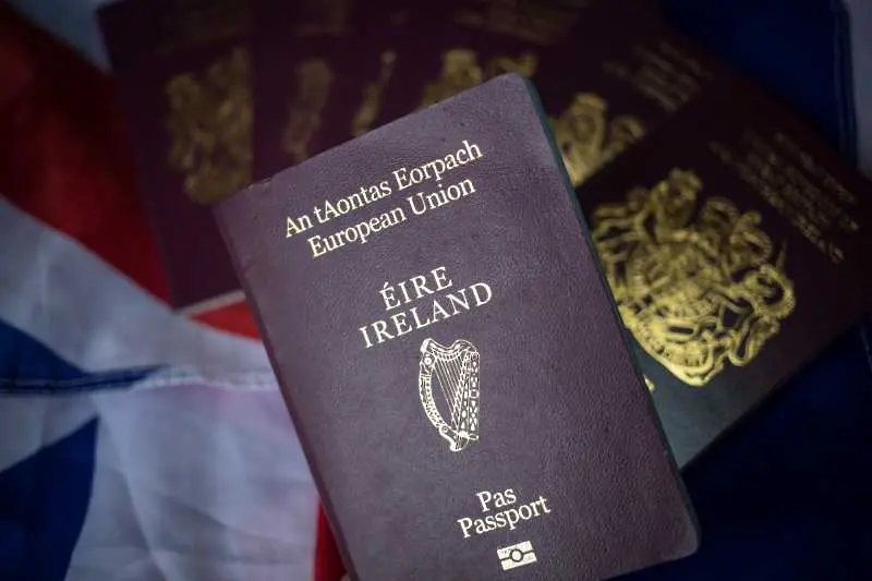 Заради Брекзит: Двойно повече британци искат ирландски паспорт 