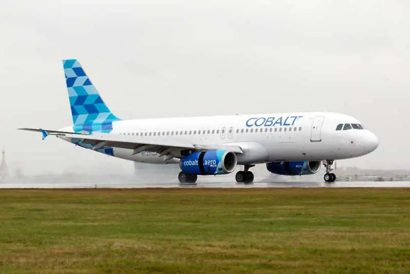 Кобалт Ер приземи самолетите си заради задължения