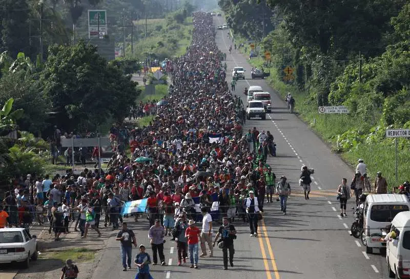 Хондурас и Гватемала искат да спрат наплива на мигранти към САЩ