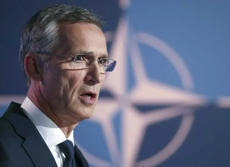 НАТО: Сега не е най-добрият момент Косово да си направи армия