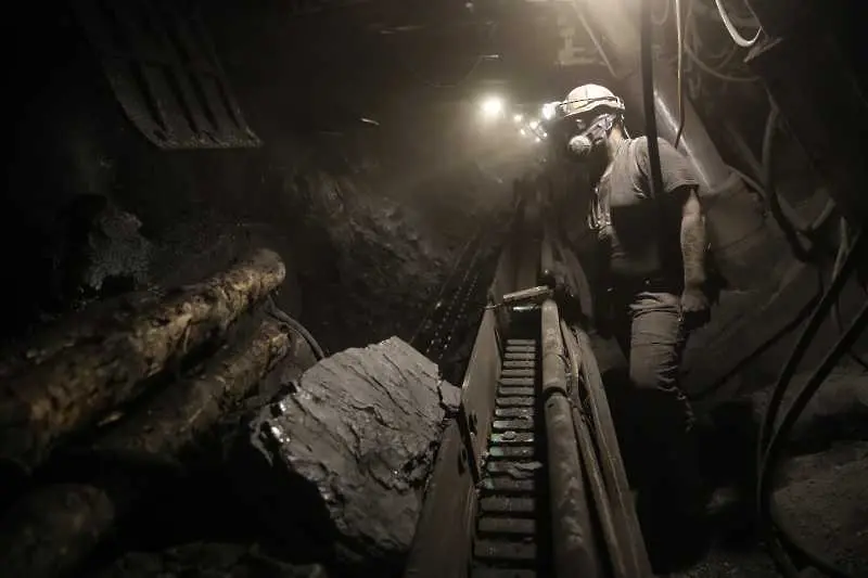 13 миньори загинаха при експлозия в мина в Чехия