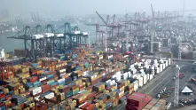 Хонконг, някога най-голямото пристанище на света, потъва в класациите