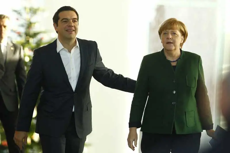 Меркел подкрепи Ципрас за Преспанското споразумение