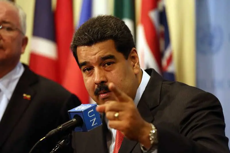Мадуро се пазари за нови избори