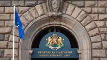Елена Йончева вади компромати за корупция срещу министри другата седмица