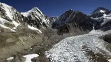 Еверест ни връща телата на отдавна загинали алпинисти