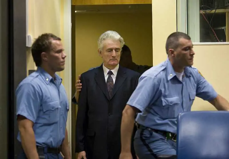 Още по-тежка присъда за Радован Караджич - доживотен затвор