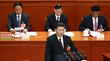 Си Цзинпин призова за засилване на идеологическото образование в училище